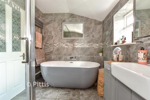 4 bedroom semi-detached house for sale, Whitepit Lane, Newport, Isle of Wight