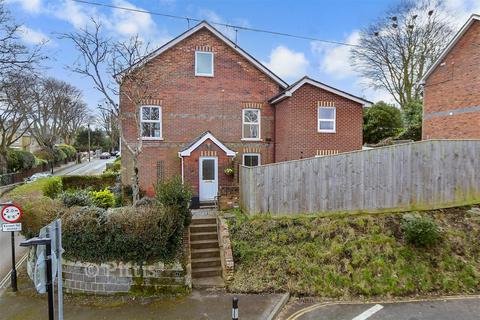 4 bedroom semi-detached house for sale, Whitepit Lane, Newport PO30