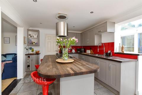 4 bedroom semi-detached house for sale, Whitepit Lane, Newport PO30