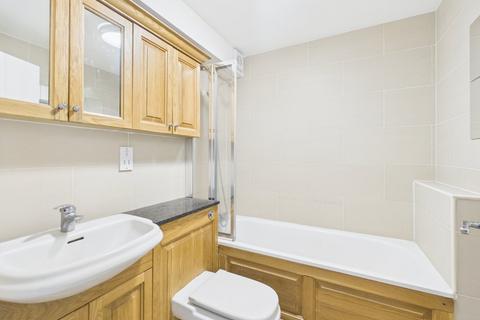 2 bedroom apartment to rent, Hatch Lane, Windsor, Berkshire, SL4