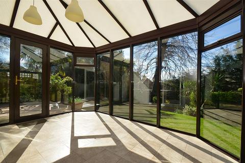 4 bedroom detached house for sale, BINSTEAD/RYDE