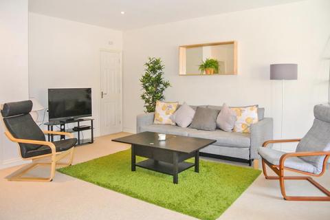 2 bedroom apartment to rent, Portland Place East, Leamington Spa