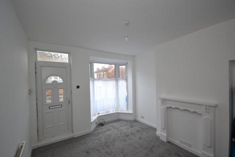 2 bedroom terraced house to rent, Buckingham Street, Hull HU8