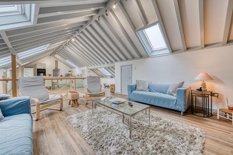 4 bedroom barn conversion for sale, Calthorpe Street, Ingham