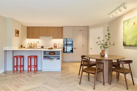 2 bedroom flat to rent, Hills Road, Cambridge CB2