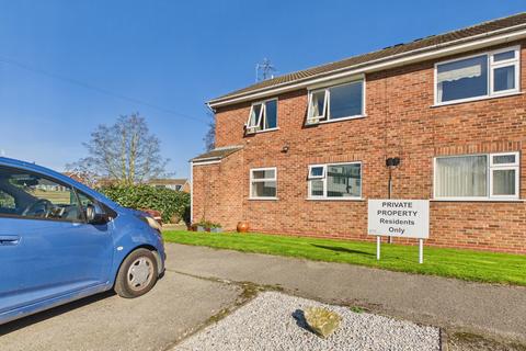 2 bedroom flat for sale, Greendale Court, Cottingham,  HU16 5JH