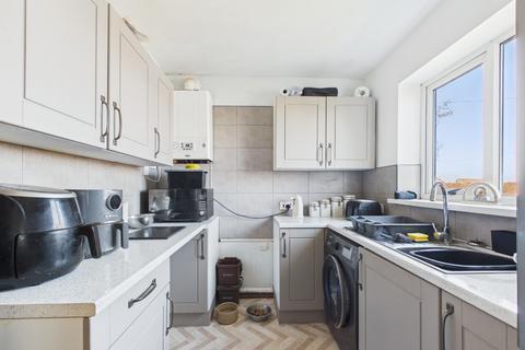 2 bedroom flat for sale, Greendale Court, Cottingham,  HU16 5JH