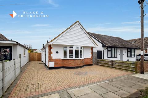 2 bedroom detached bungalow for sale, Fernwood Avenue, Holland-On-Sea, CO15 5QD