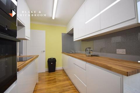 2 bedroom detached bungalow for sale, Fernwood Avenue, Holland-On-Sea, CO15 5QD