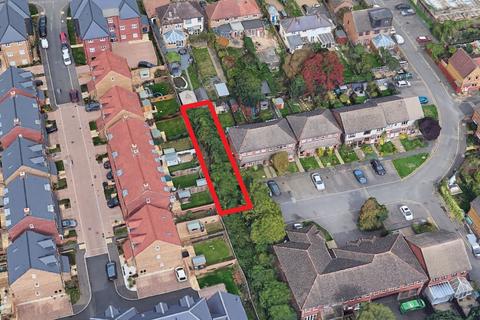 Land for sale, Land Adjacent to 15 Wood End Close, Hemel Hempstead, Hertfordshire, HP2 4RF