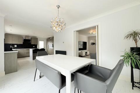 4 bedroom detached house for sale, Shackleton Drive, Newquay
