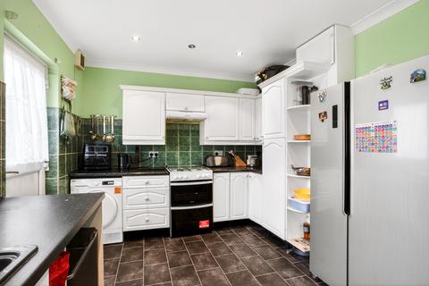 2 bedroom terraced house for sale, Mayeswood Road, London, SE12