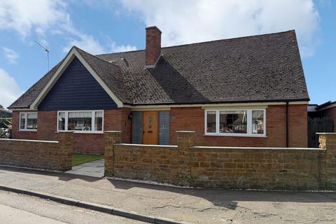 4 bedroom chalet for sale, Marsh Lane, Bedford MK44
