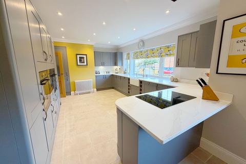 4 bedroom chalet for sale, Marsh Lane, Bedford MK44