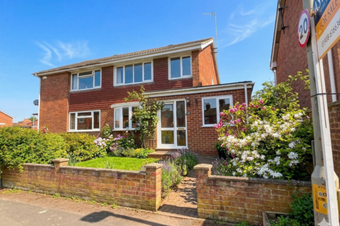 Semi-detached house - Caldecote Street, Newport Pagnell
