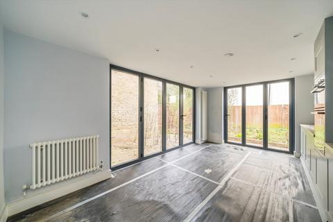 4 bedroom terraced house for sale, Elmfield Road, London SW17