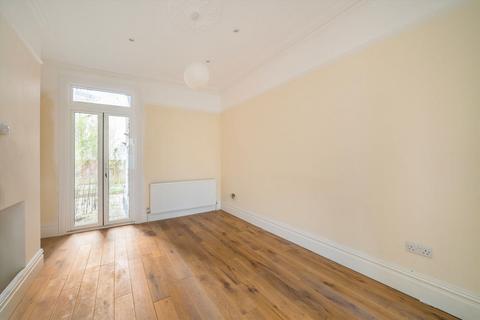 4 bedroom terraced house for sale, Elmfield Road, London SW17