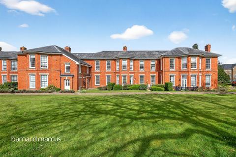 2 bedroom flat for sale, Dillon Close, Epsom