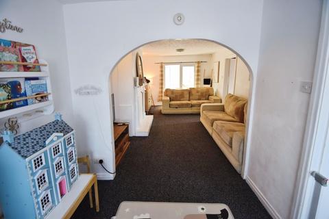 2 bedroom semi-detached bungalow for sale, Creskeld Way, Bradford BD15