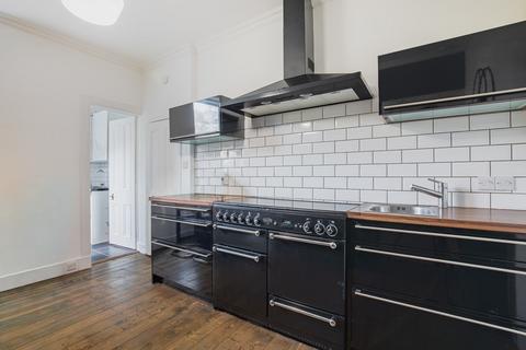 2 bedroom apartment to rent, Cedar Place, Aberdeen