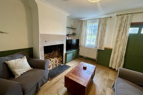 2 bedroom terraced house to rent, Buxton Road, Ashbourne