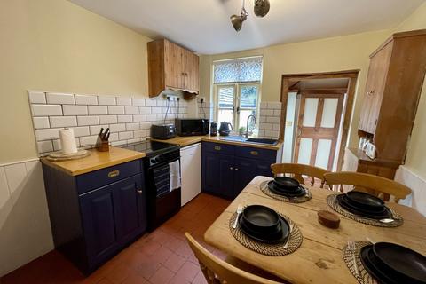 2 bedroom terraced house to rent, Buxton Road, Ashbourne