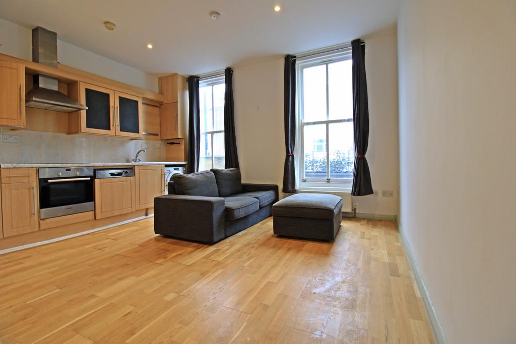 Columbia Road, London E2 1 bed flat - £2,000 pcm (£462 pw)