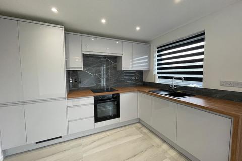 3 bedroom apartment to rent, Yew Tree Crescent, Melton Mowbray