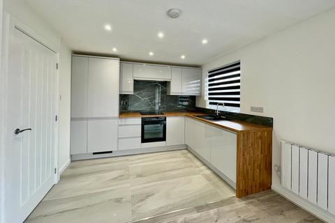 3 bedroom apartment to rent, Yew Tree Crescent, Melton Mowbray