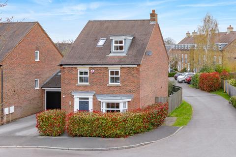 Bowen Way, Coulsdon CR5