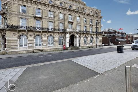 1 bedroom apartment for sale, Quayside Court, Harwich CO12