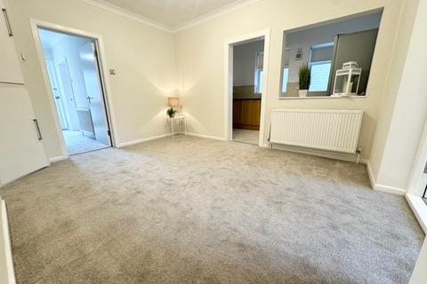 4 bedroom house to rent, Frampton Road, BOURNEMOUTH