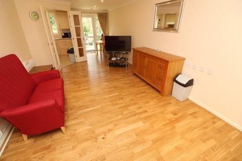 1 bedroom apartment for sale, High Street South, Rushden NN10