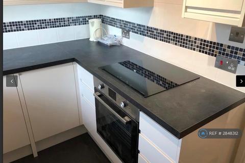 1 bedroom flat to rent, Knowles Close, West Drayton, UB7