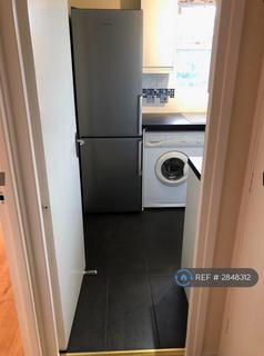 1 bedroom flat to rent, Knowles Close, West Drayton, UB7