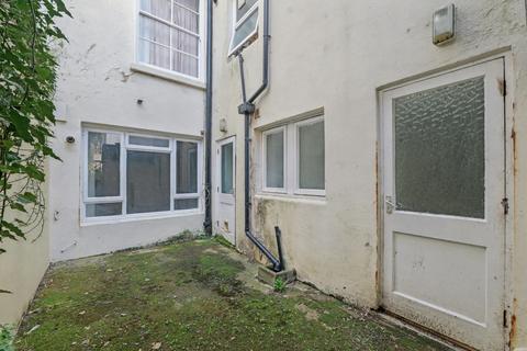 2 bedroom semi-detached house for sale, Basement Flat, 20 Brunswick Road, Hove, East Sussex, BN3 1DG
