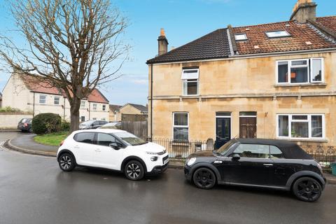 2 bedroom end of terrace house for sale, Landseer Road, Somerset BA2