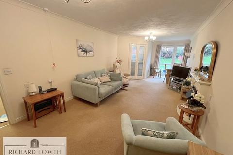 2 bedroom apartment for sale, Willow Close, Poynton