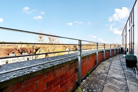 1 bedroom flat for sale, Well Hall Road, London SE9
