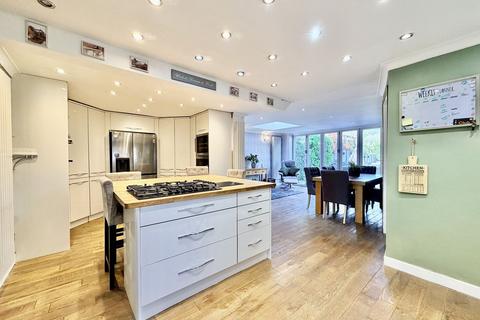 5 bedroom semi-detached house for sale, Clapton Approach, Wooburn Green HP10