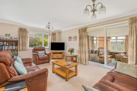 3 bedroom detached bungalow for sale, Park End, Croughton