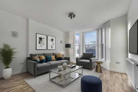 2 bedroom flat for sale, Clifford Road, London SE25