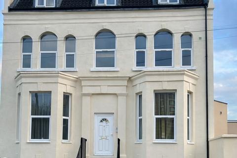 2 bedroom flat for sale, Clifford Road, London SE25