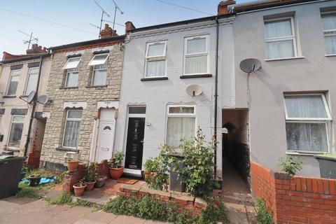 3 bedroom terraced house to rent, Norman Road, Luton, LU3 1JL