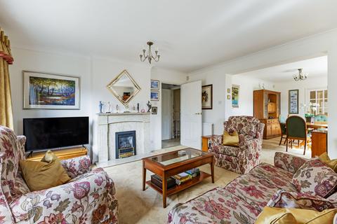 2 bedroom bungalow for sale, Cotswold Avenue, Cirencester, GL7