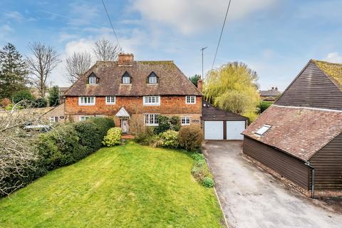 4 bedroom semi-detached house for sale, Newchapel Road, Lingfield, Surrey, RH7