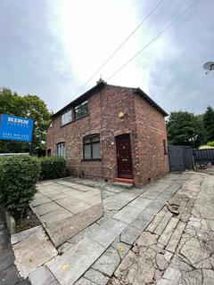 2 bedroom semi-detached house to rent, Manchester M23