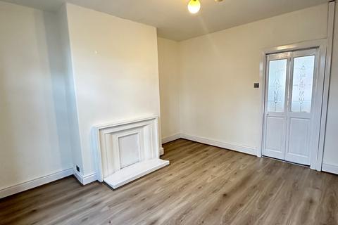 2 bedroom semi-detached house to rent, Manchester M23