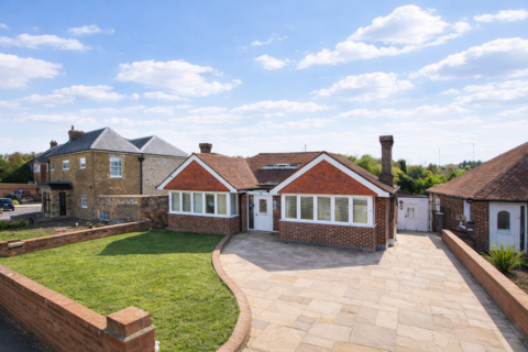 4 bedroom bungalow for sale, Westbrook Avenue, Margate