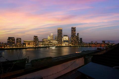 2 bedroom flat for sale, Canada Wharf, 255 Rotherhithe Street, London, SE16